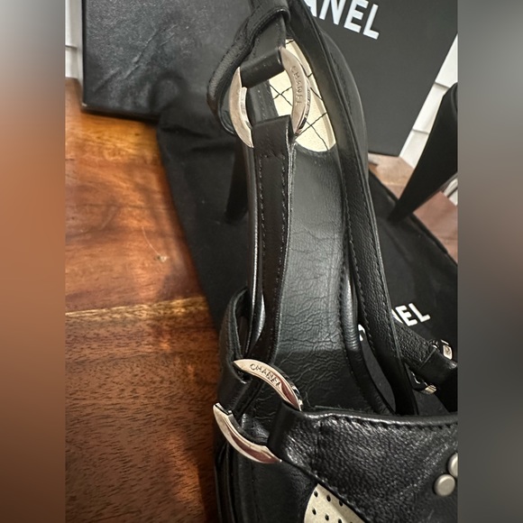 GENUINE CHANEL SLING BACK HEEL SANDALS. SIZE 40 Gorgeous and Great Condition - Picture 7 of 16